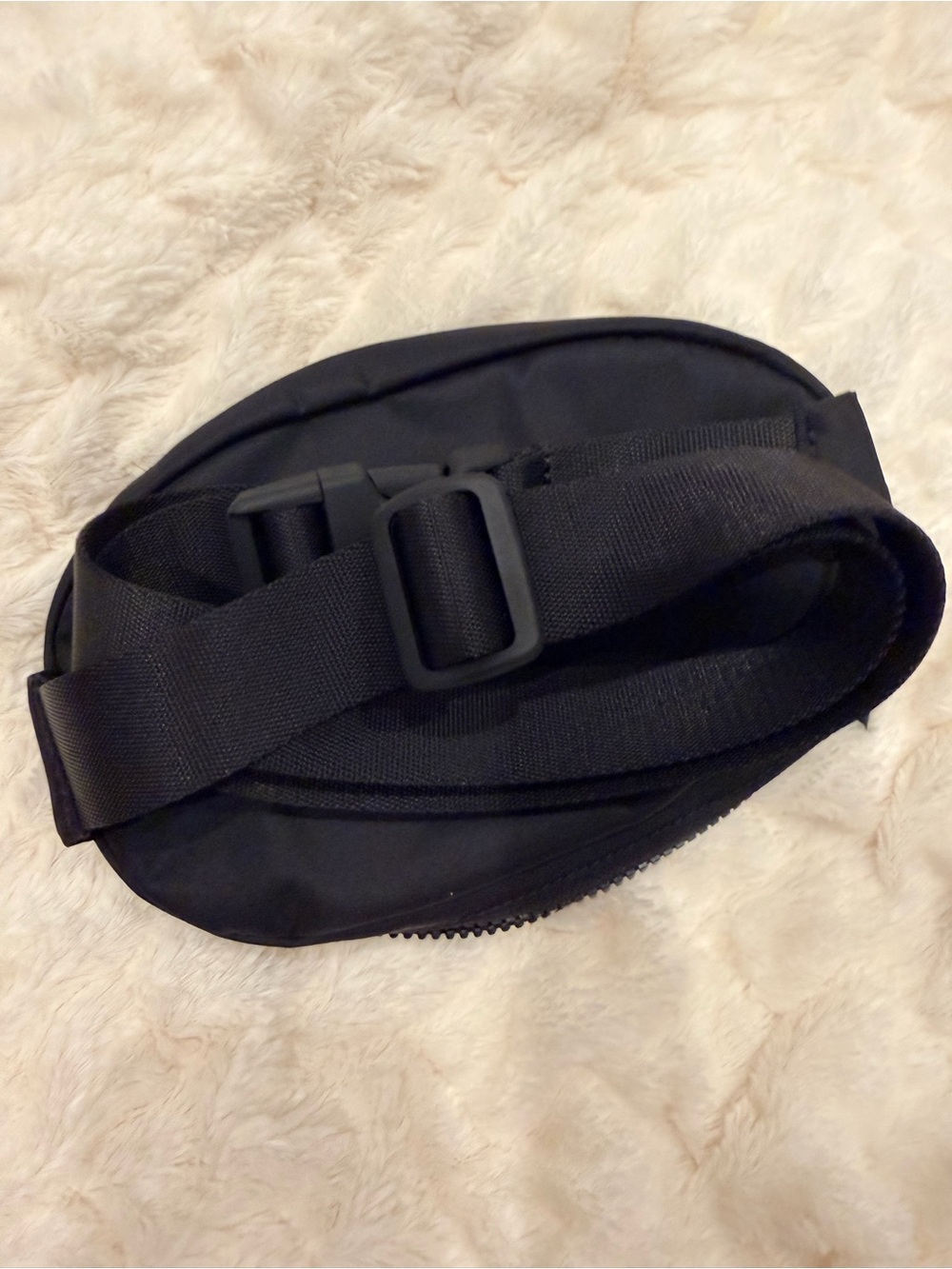 lululemon athletica Black Zip Pouch - Picture 6 of 8
